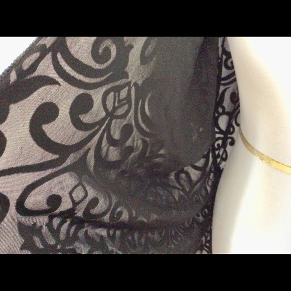 Kimono cover top fringed bottom laser cut design - Picture 8 of 8